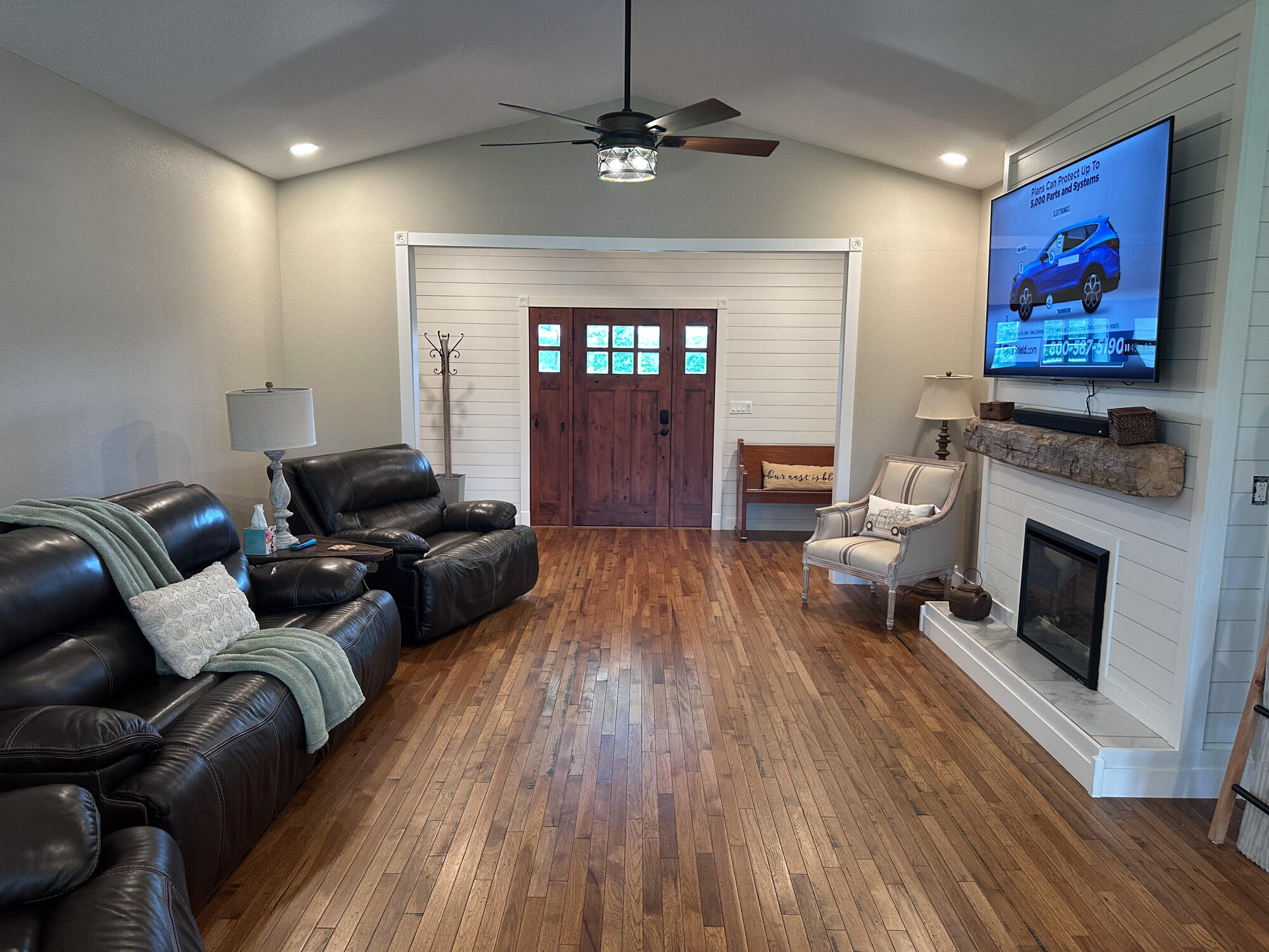 5714 Private Road 8072 Property Photo 5