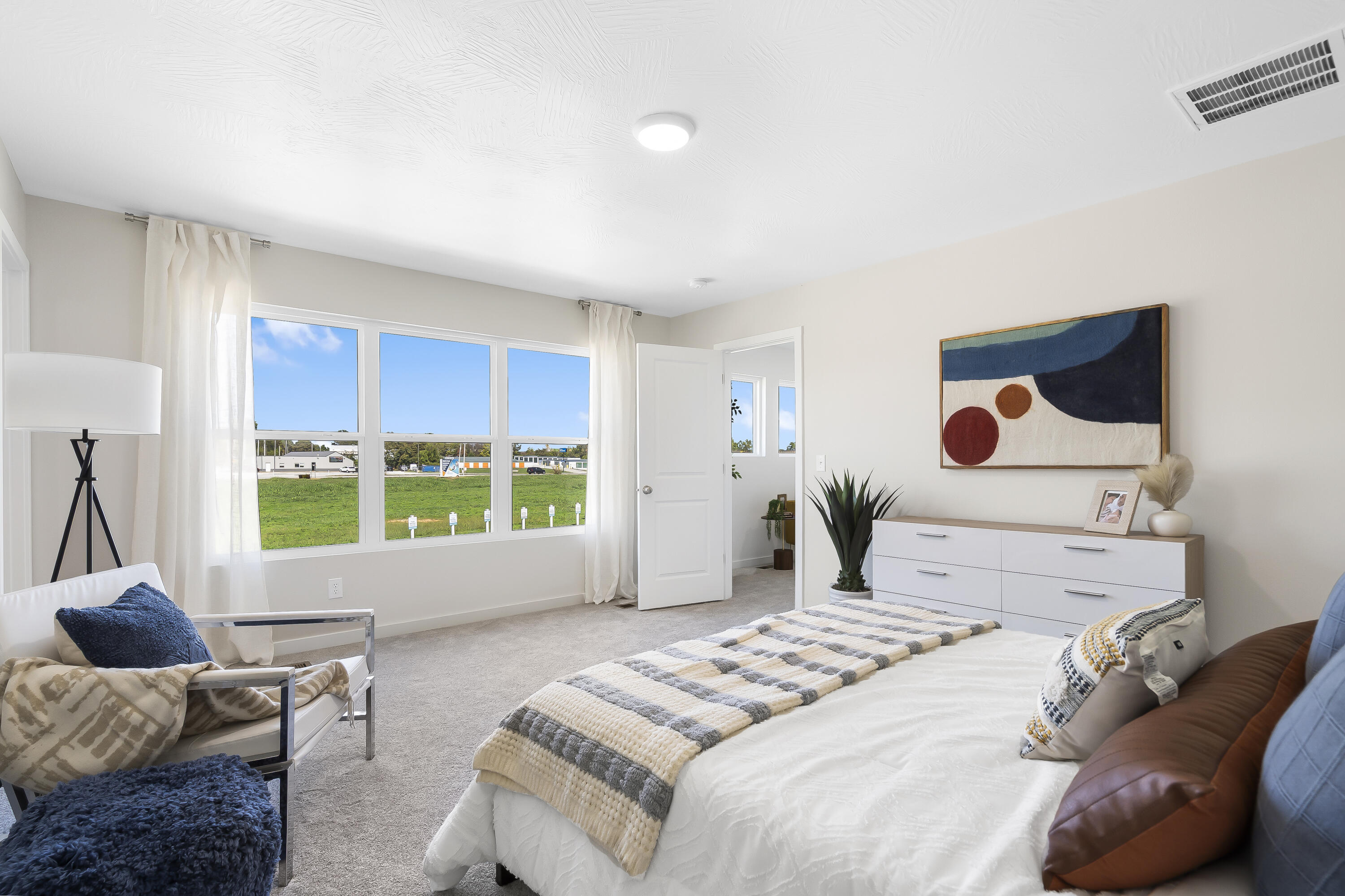 233 Newport Avenue Property Photo 15