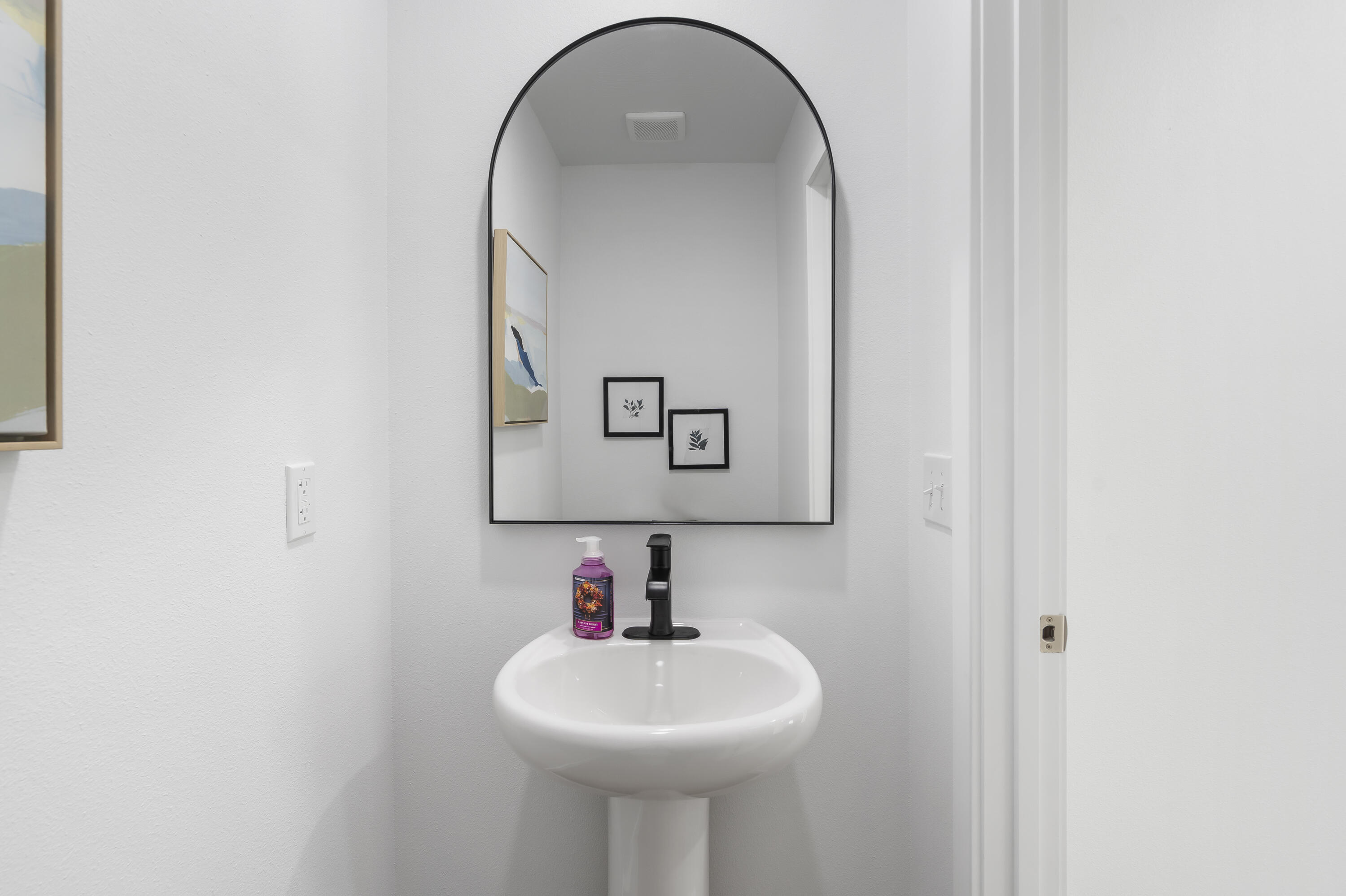 233 Newport Avenue Property Photo 22