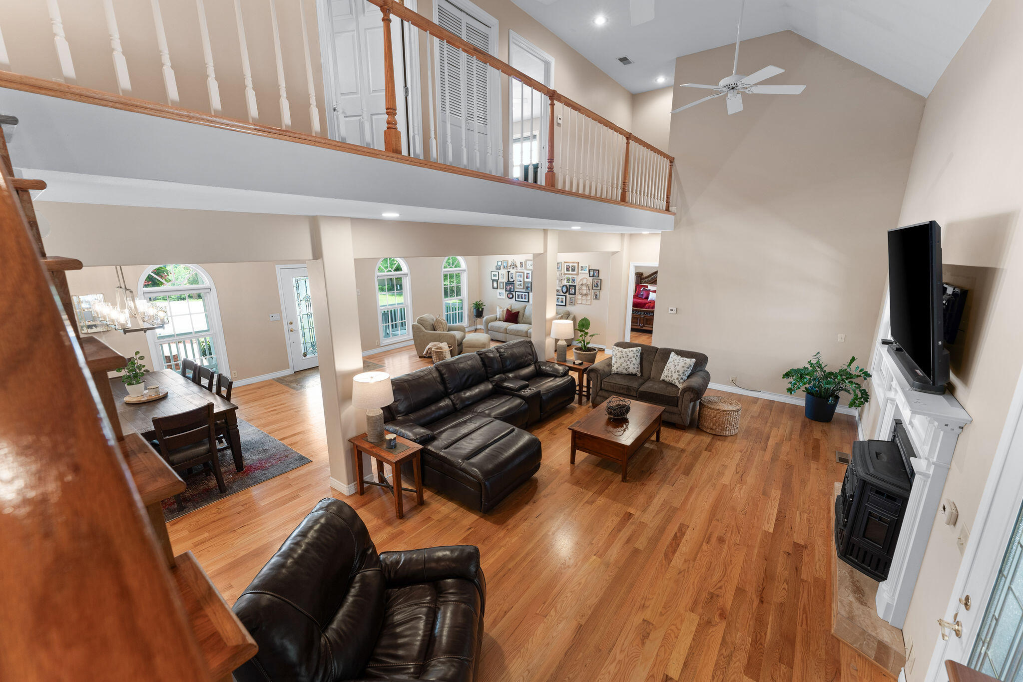 160 Brookside Court Property Photo 8