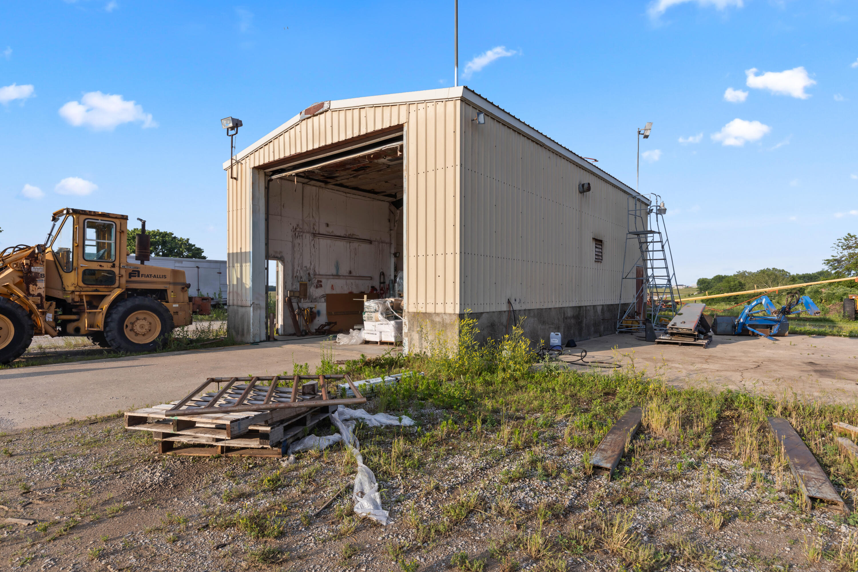 60 East Highway 54 Property Photo 29