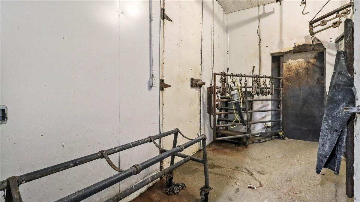 17810 Highway Bb Property Photo 8