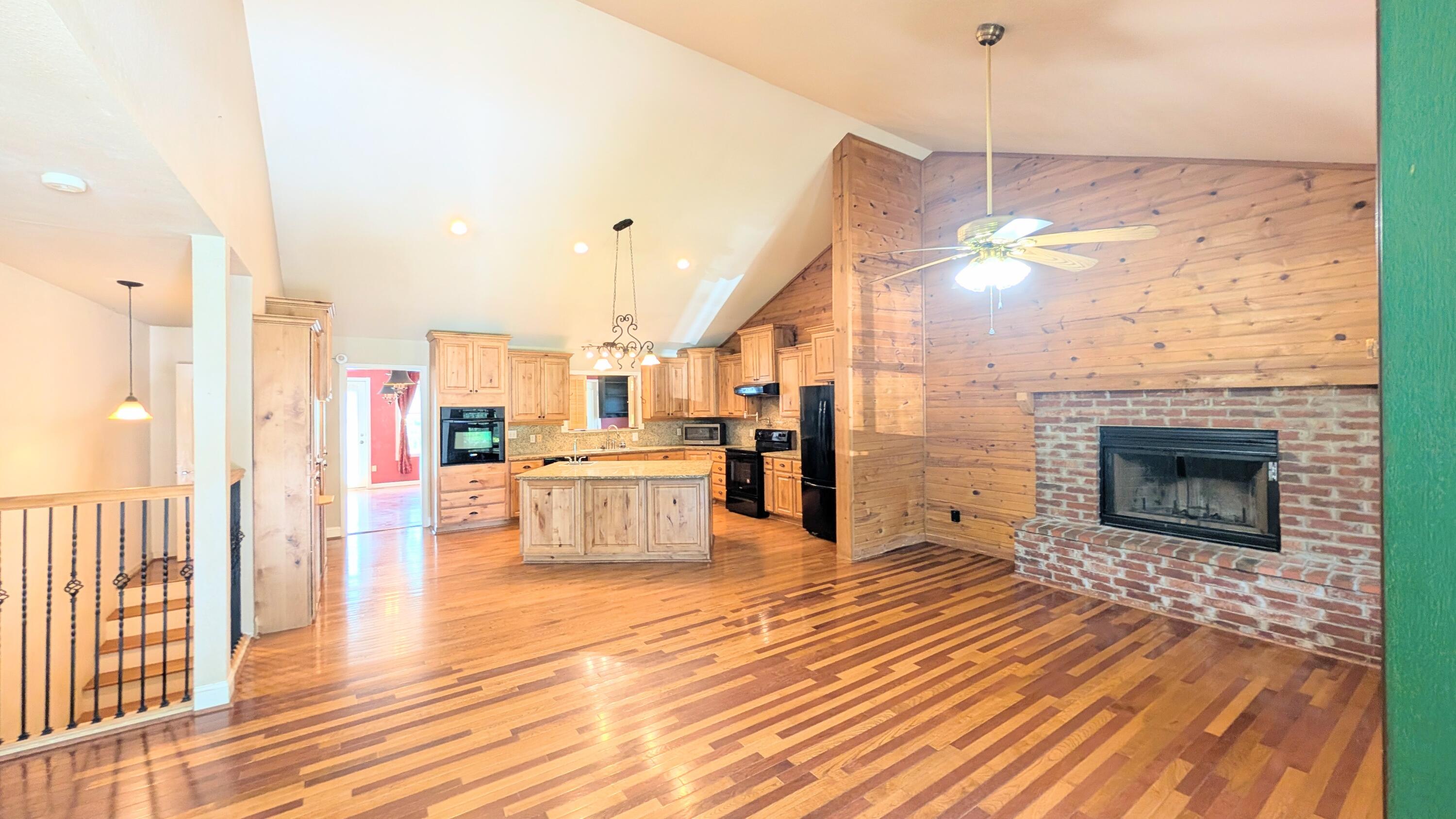 3385 Southwest Highway V V Property Photo 10