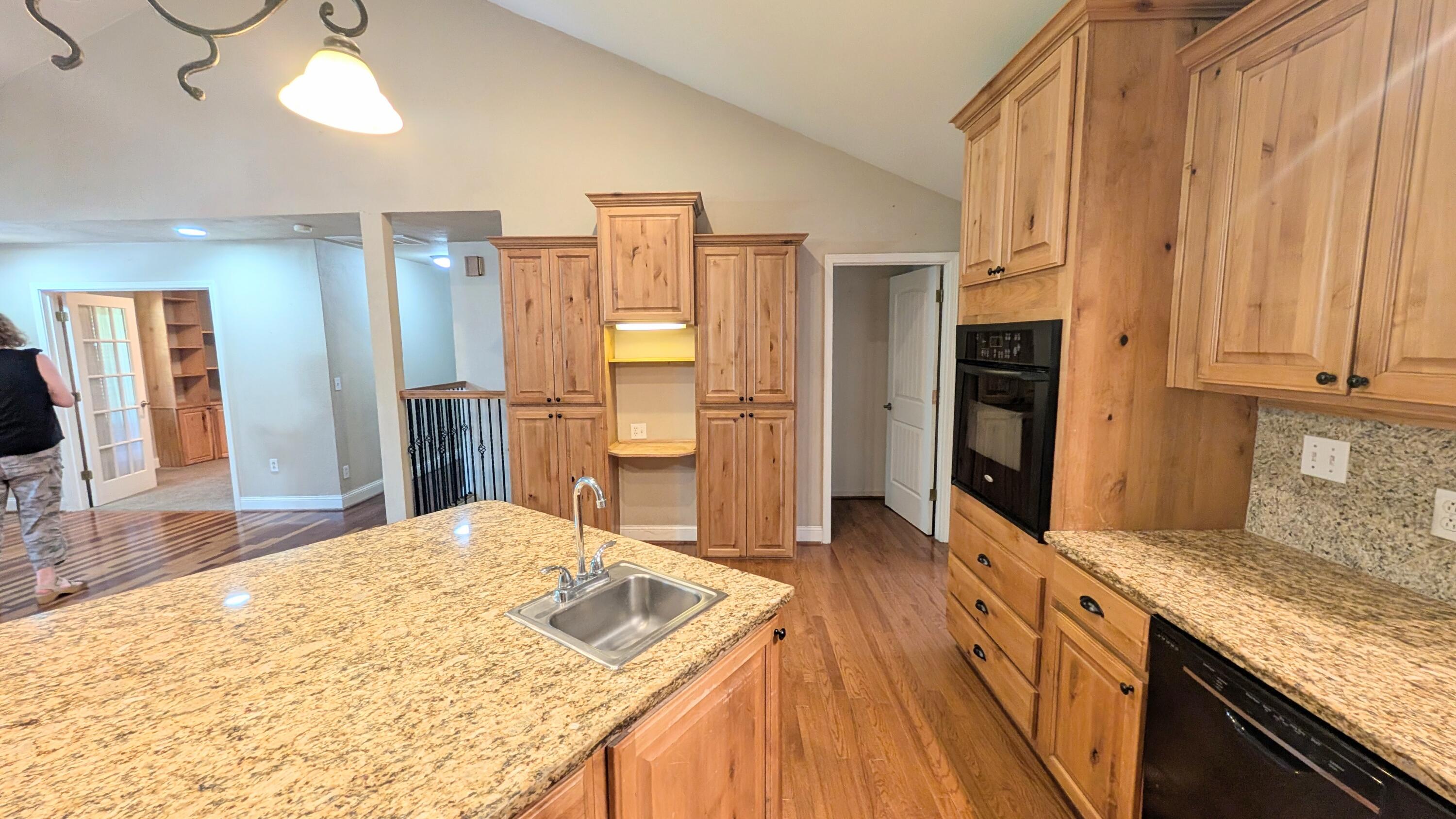 3385 Southwest Highway V V Property Photo 17