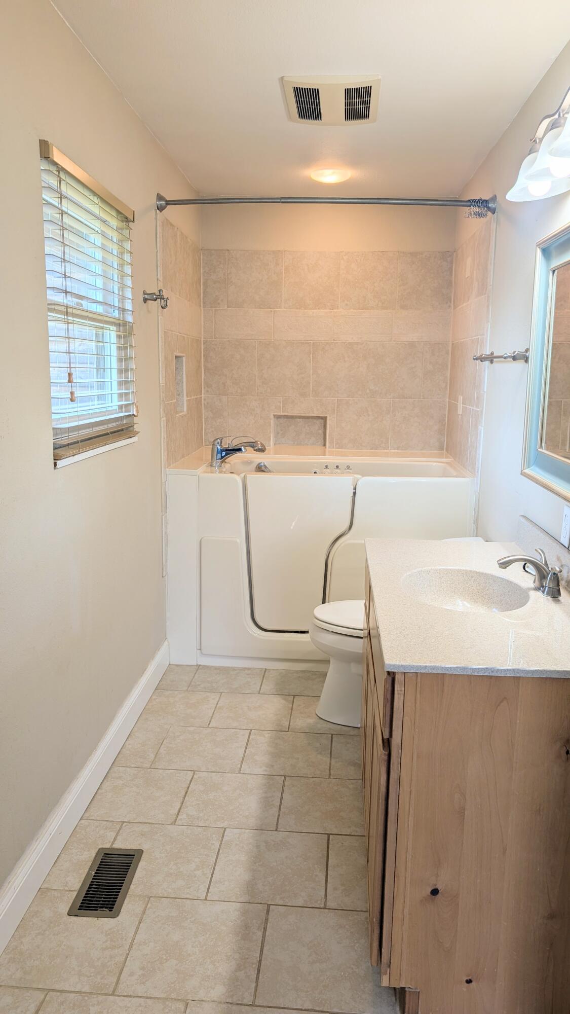 3385 Southwest Highway V V Property Photo 35