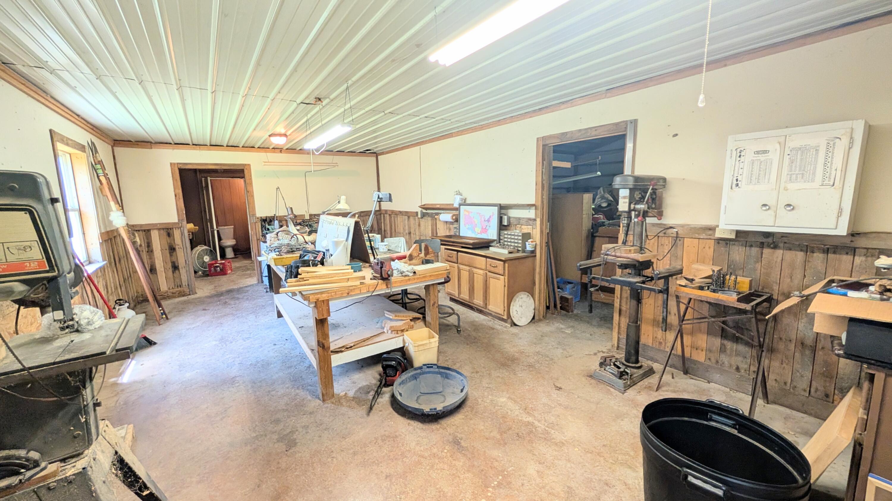 3385 Southwest Highway V V Property Photo 71