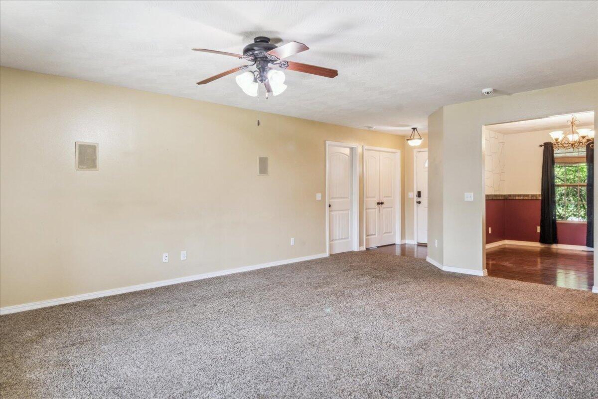2174 East Chelsea Street Property Photo 8