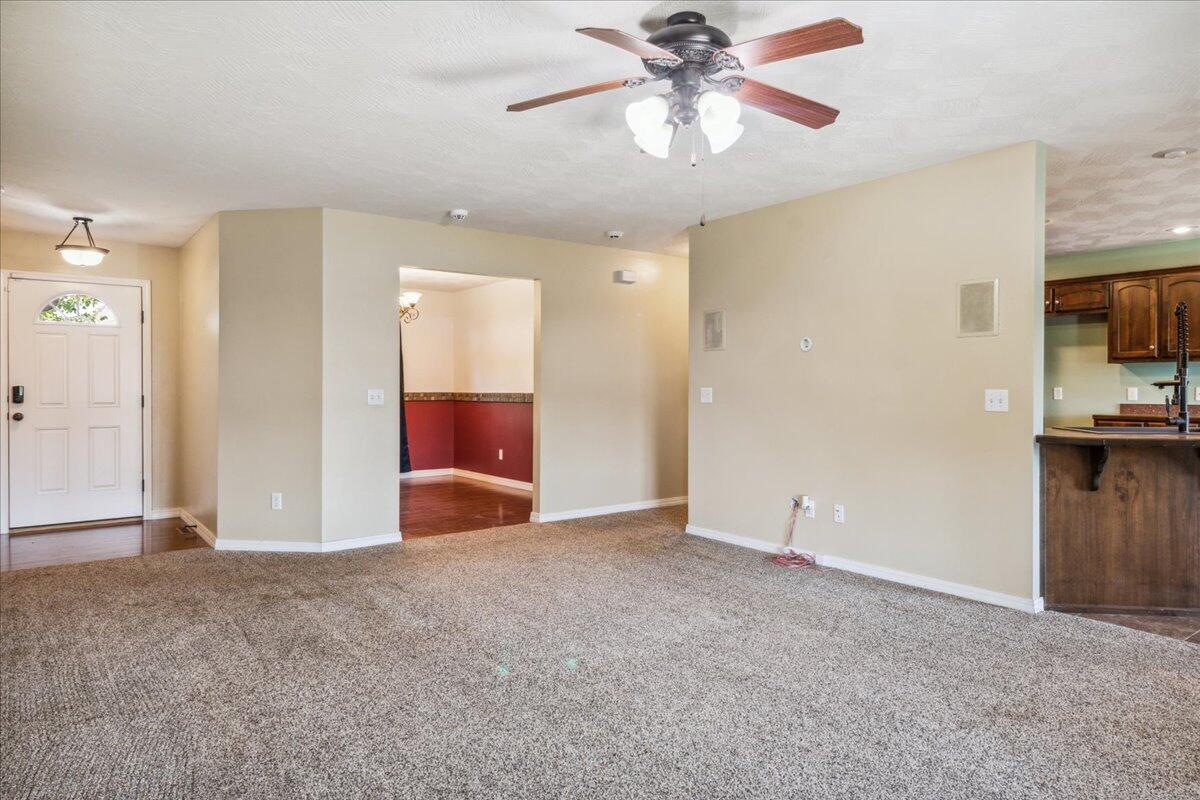 2174 East Chelsea Street Property Photo 9