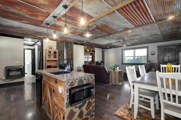 31 Mulberry Lane Property Photo 7
