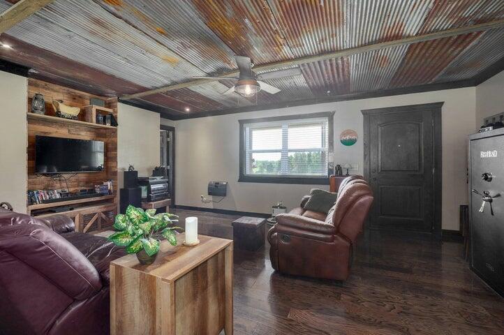 31 Mulberry Lane Property Photo 10