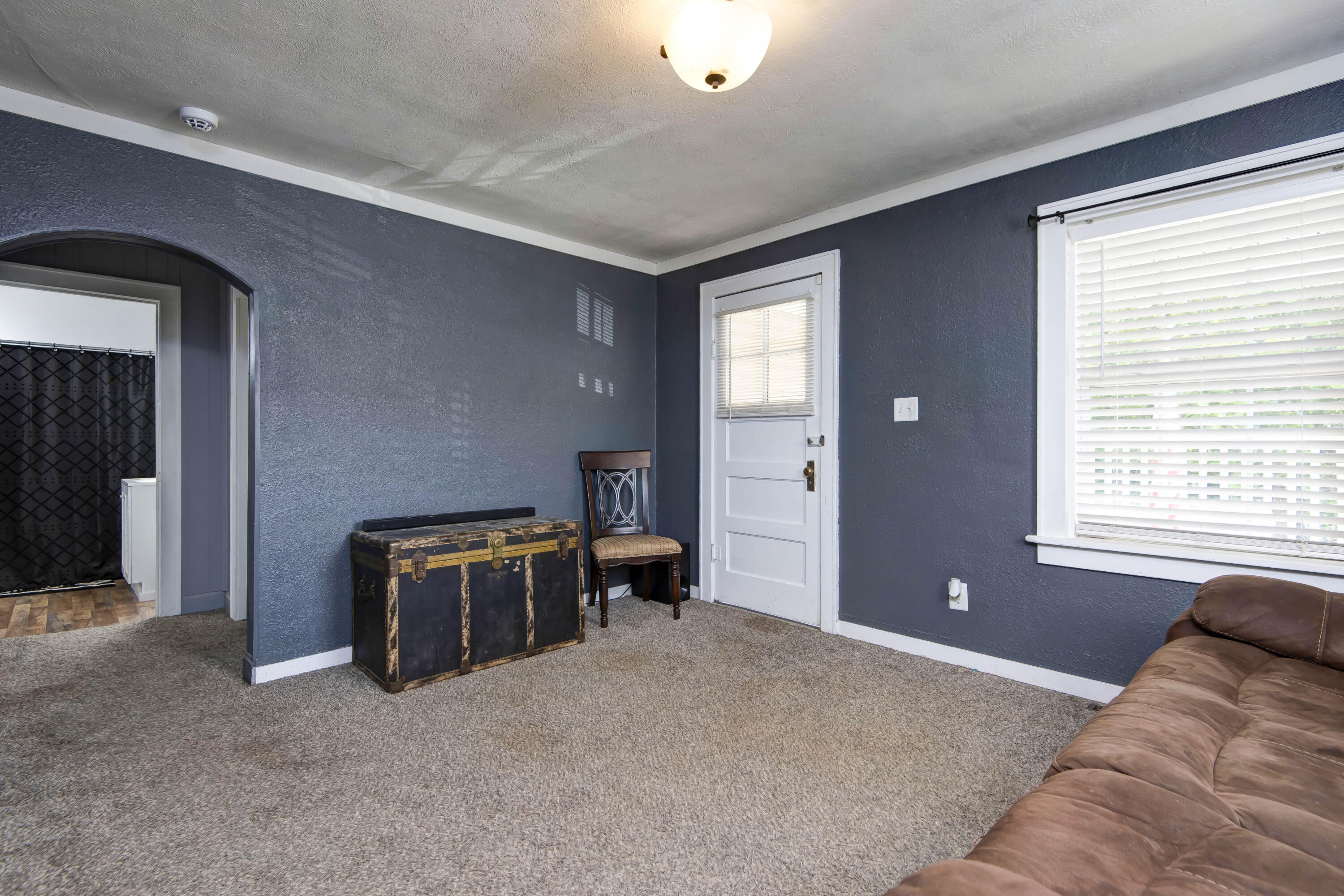 2718 East Blaine Street Property Photo 3