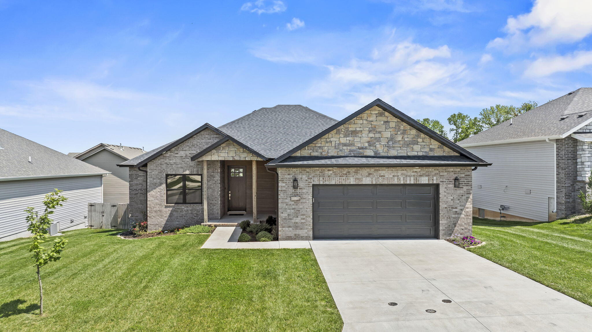 1305 West Ragweed Court Property Photo 3