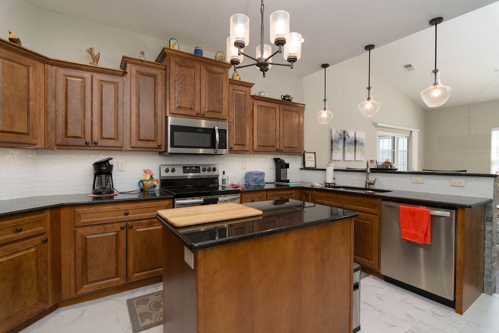 142 Rue De Villas Circle Property Photo 16