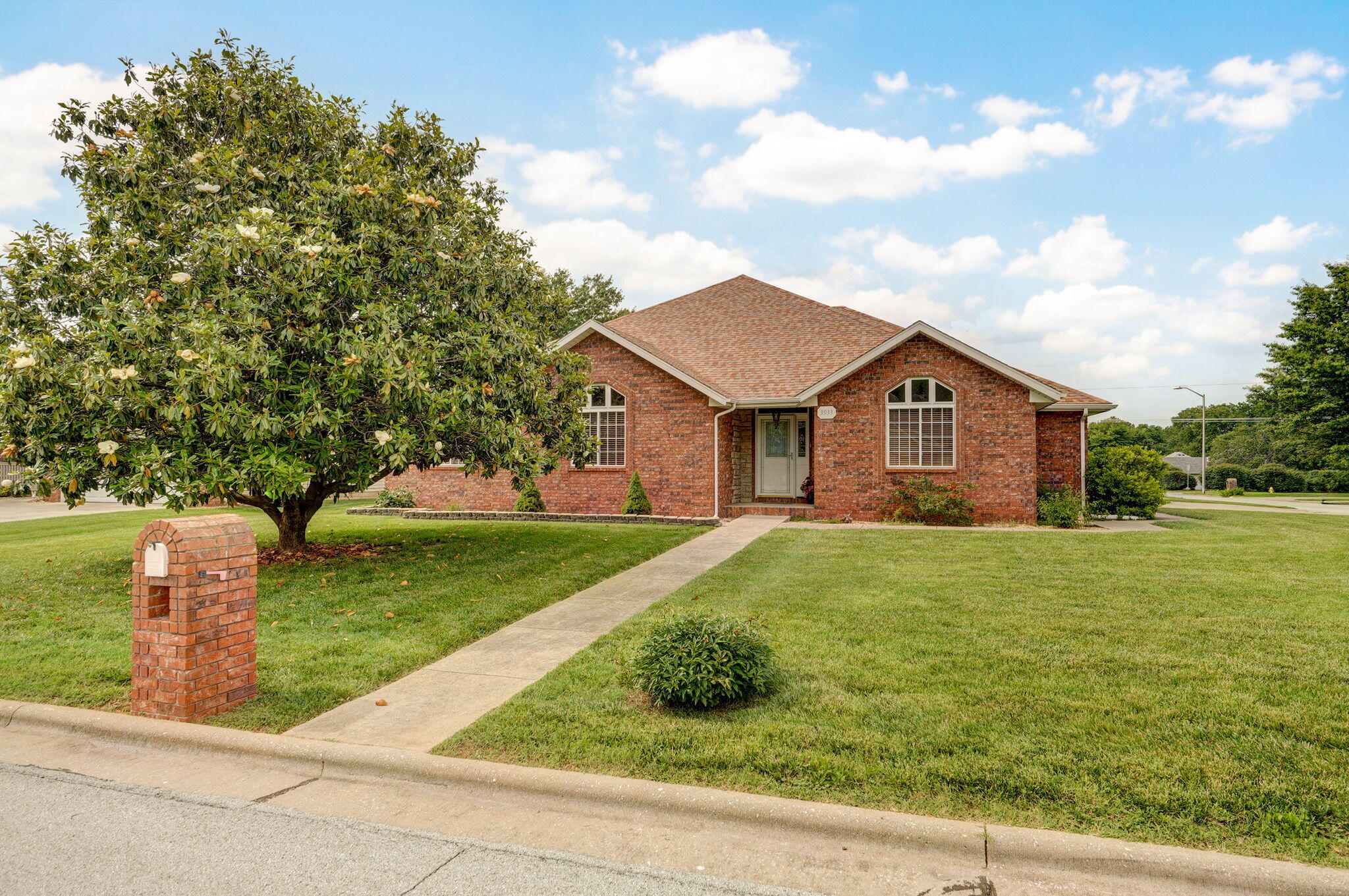 3933 West Greenwood Street Property Photo 1