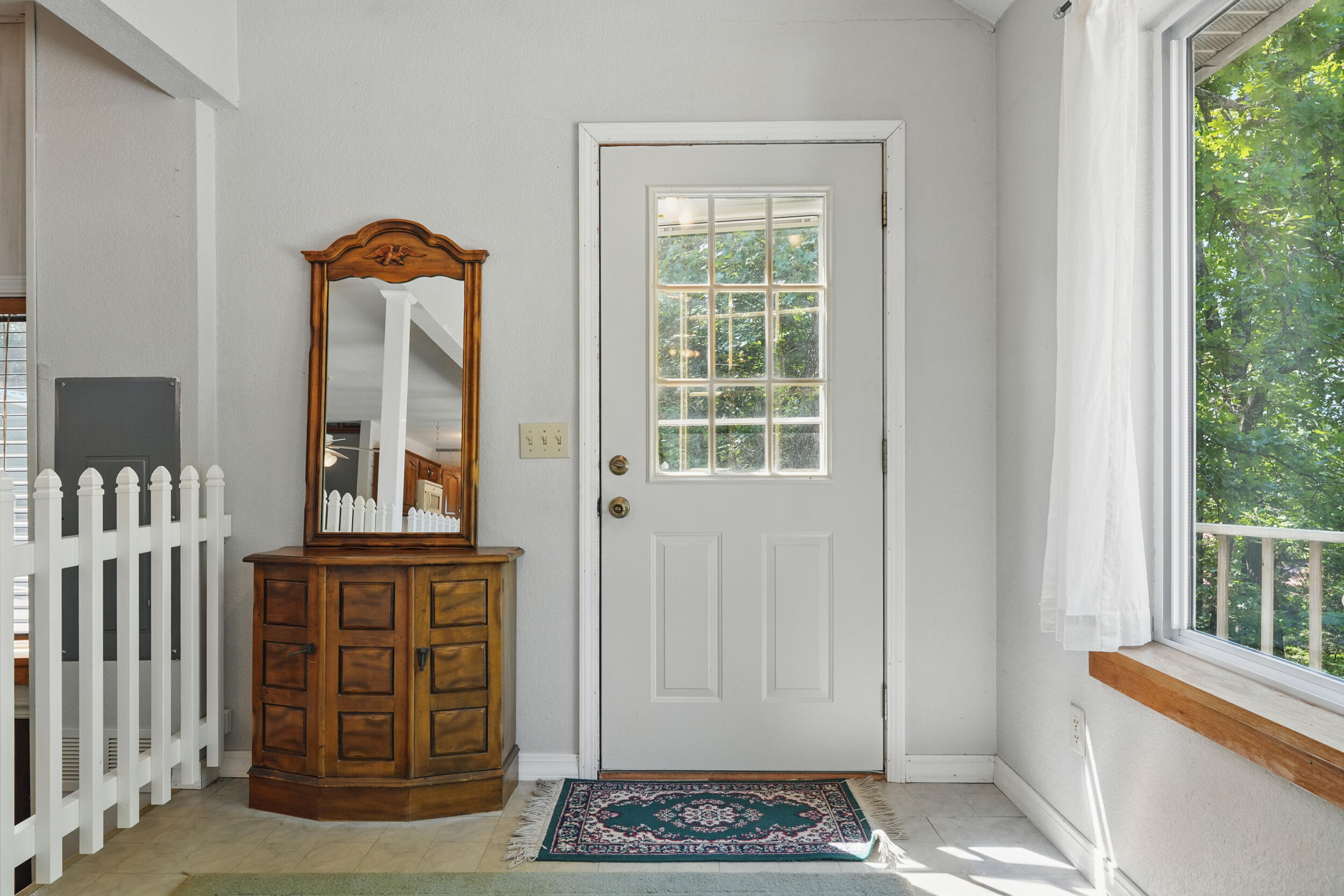 123 Half Circle Circle Property Photo 5