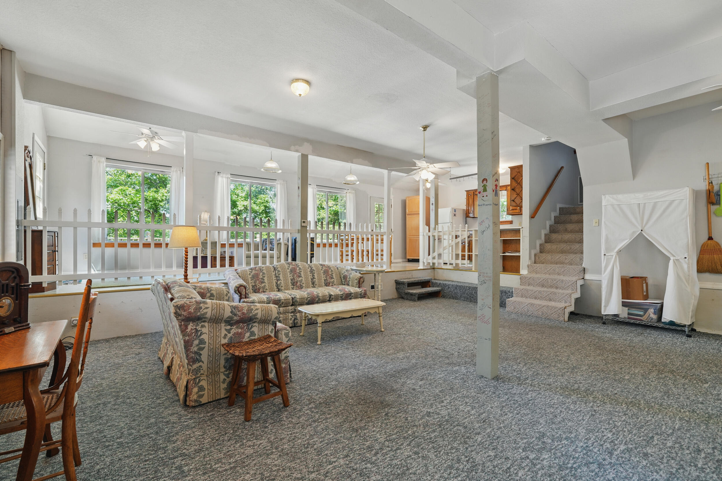 123 Half Circle Circle Property Photo 14