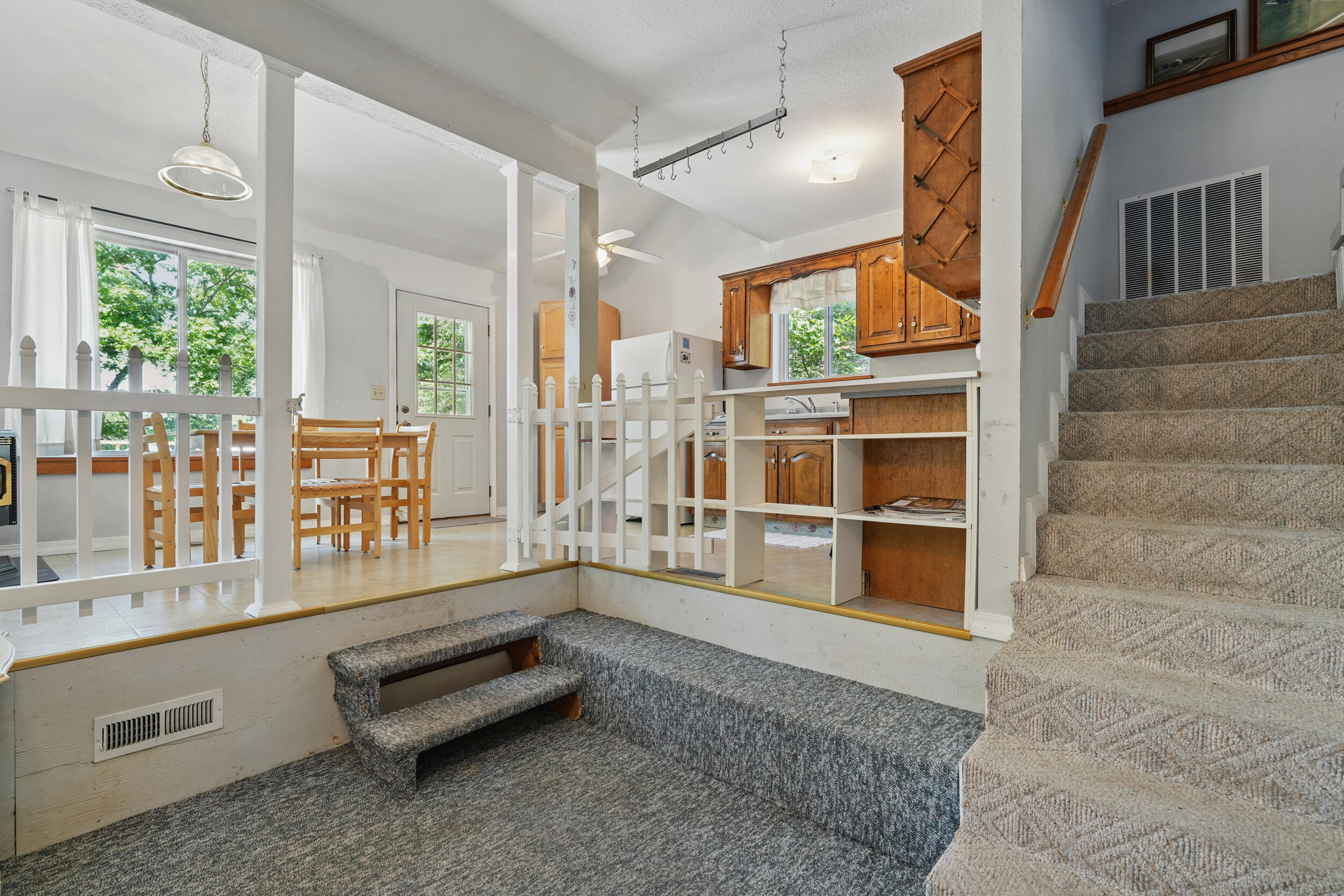 123 Half Circle Circle Property Photo 19