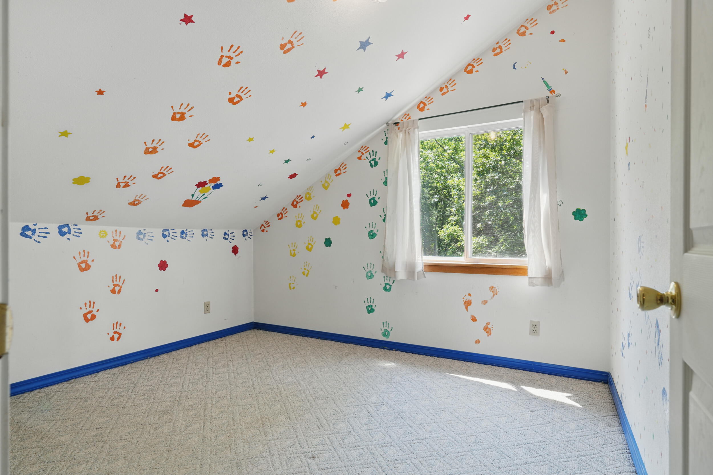 123 Half Circle Circle Property Photo 31