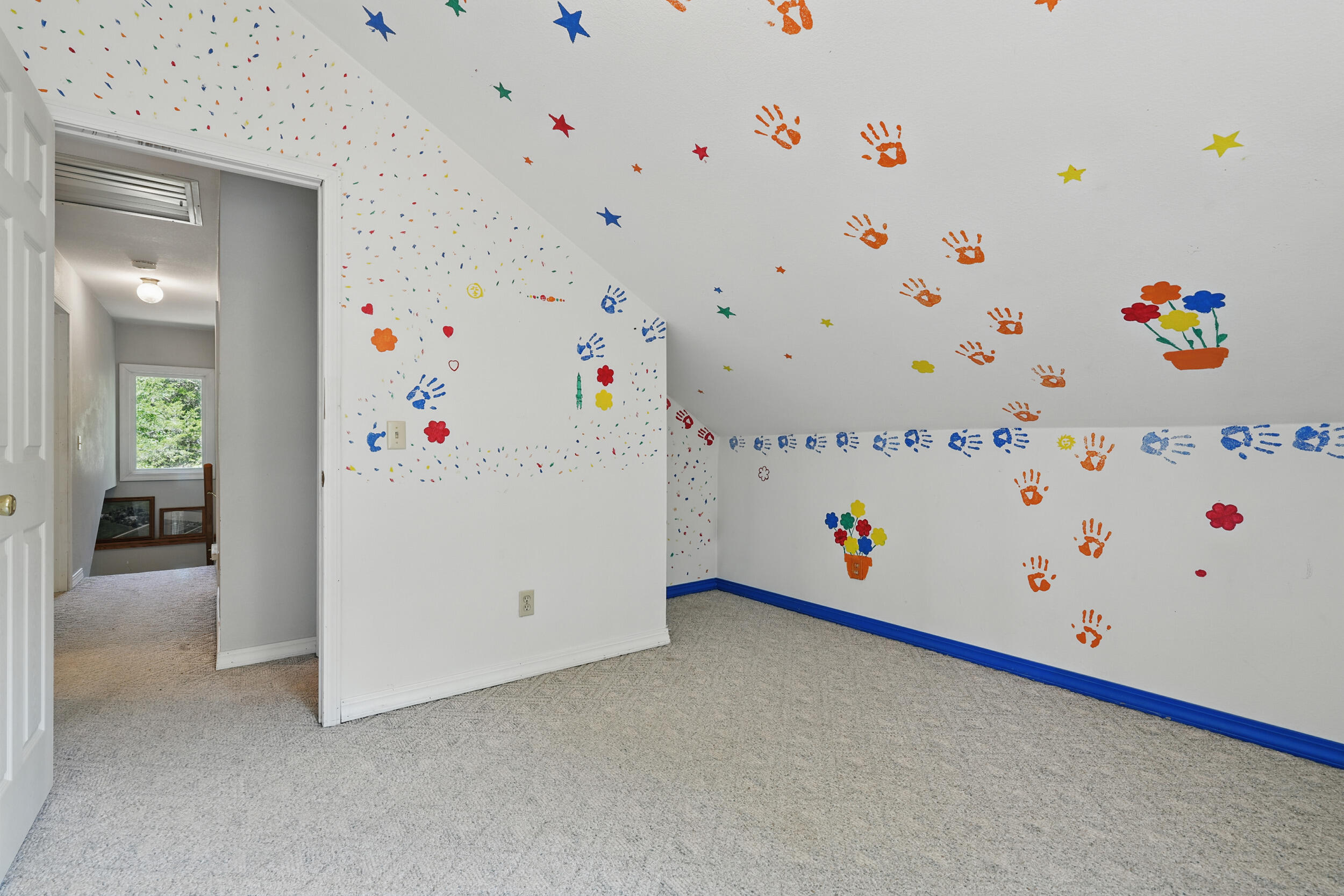 123 Half Circle Circle Property Photo 32