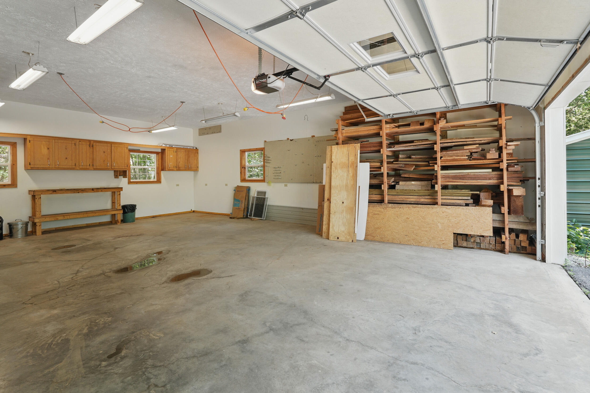 123 Half Circle Circle Property Photo 37