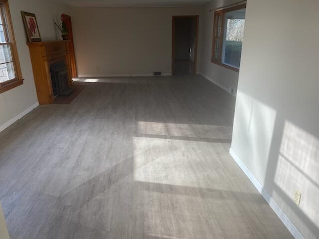 2166 South Lone Pine Avenue Property Photo 8
