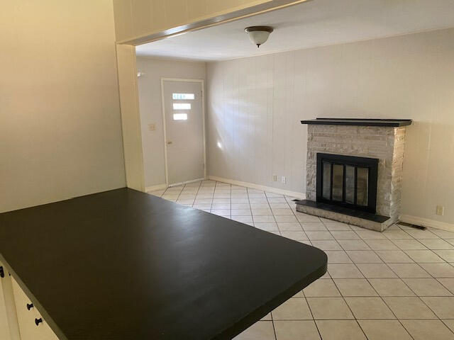 2166 South Lone Pine Avenue Property Photo 10