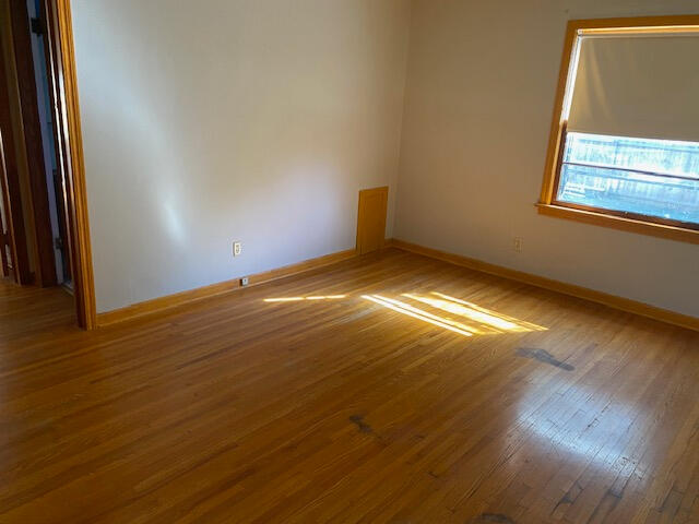 2166 South Lone Pine Avenue Property Photo 13