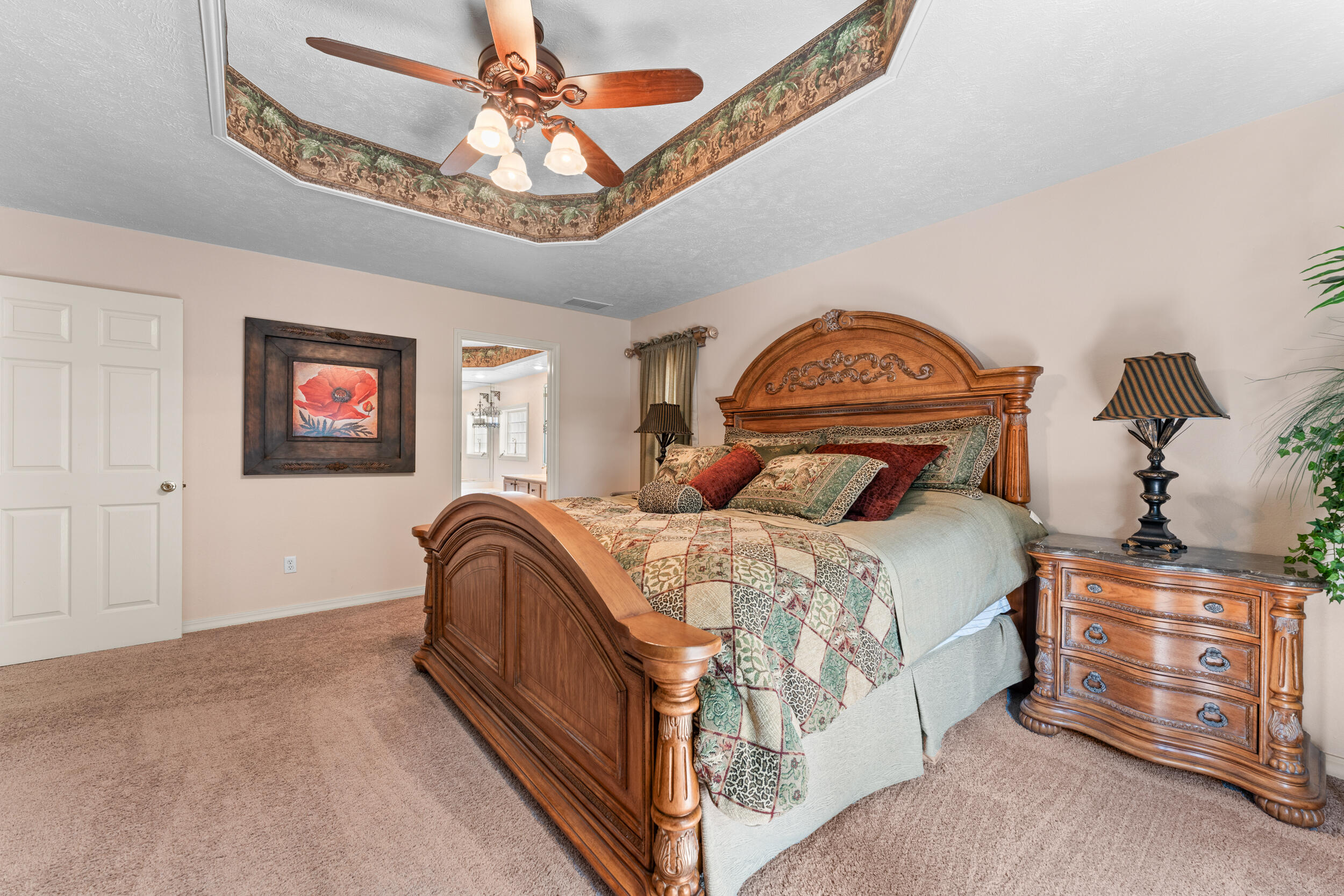 200 Eagle Pointe Drive Property Photo 13