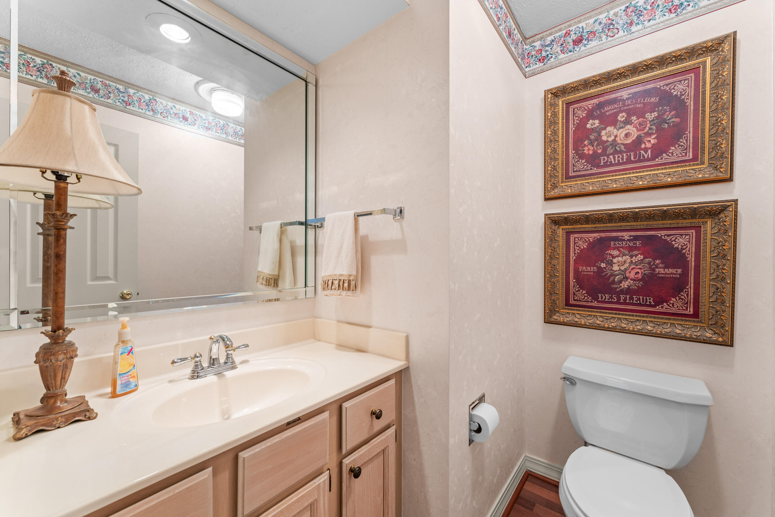 200 Eagle Pointe Drive Property Photo 16