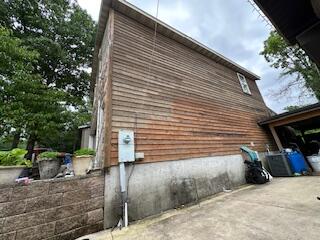 3200 Driftwood Road Property Photo 5