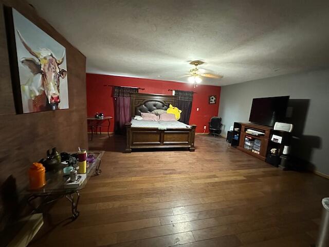 3200 Driftwood Road Property Photo 8