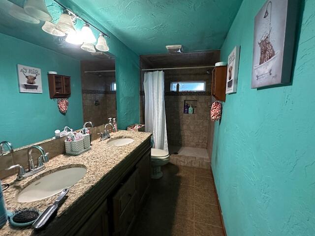 3200 Driftwood Road Property Photo 20
