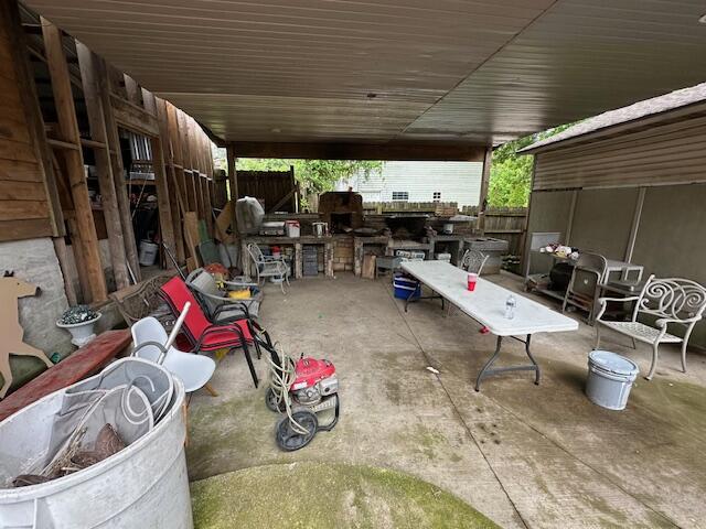 3200 Driftwood Road Property Photo 24