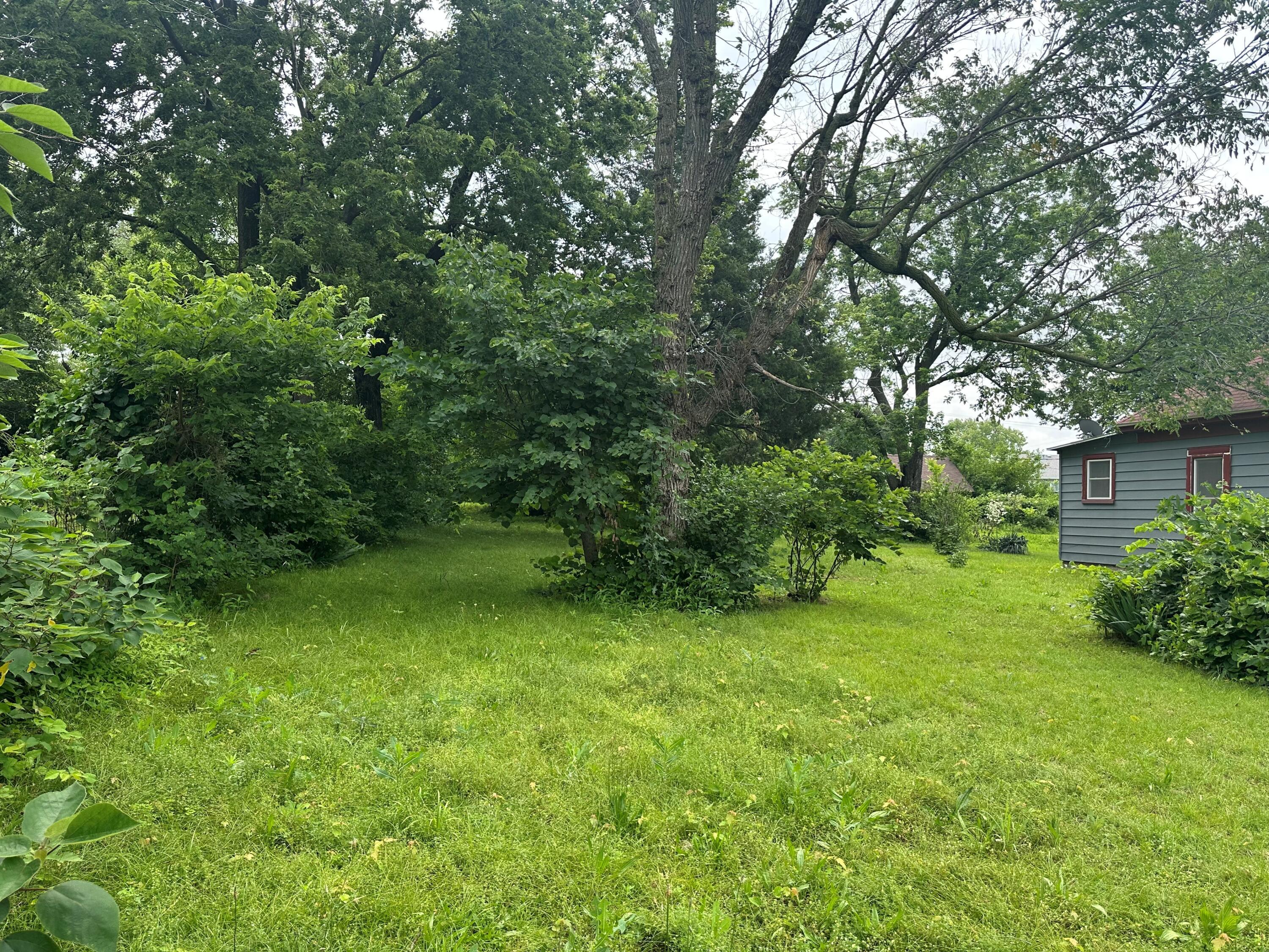 Lot 18 South Saint Charles Avenue Property Photo 1