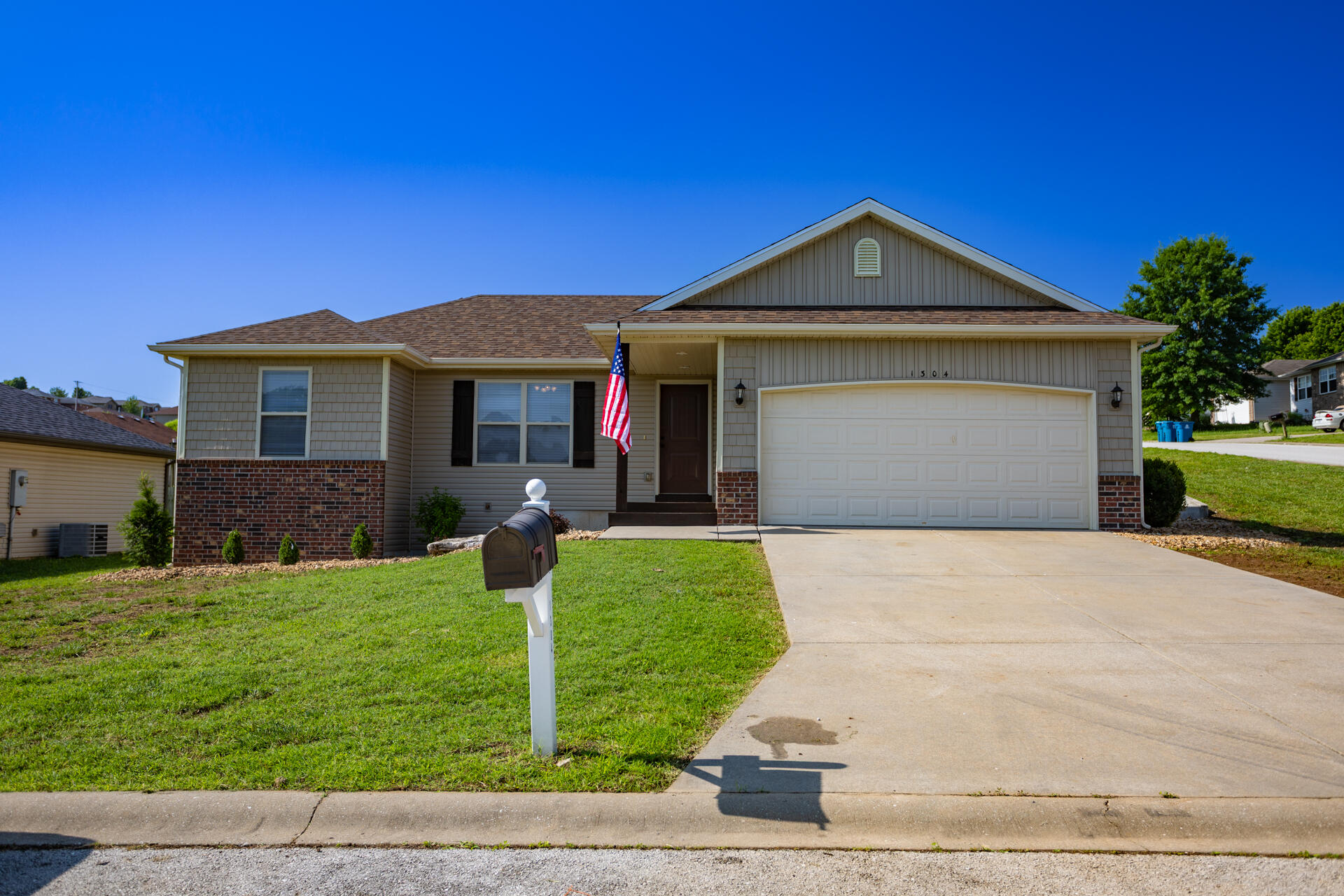 1304 Nettle Court Property Photo 1
