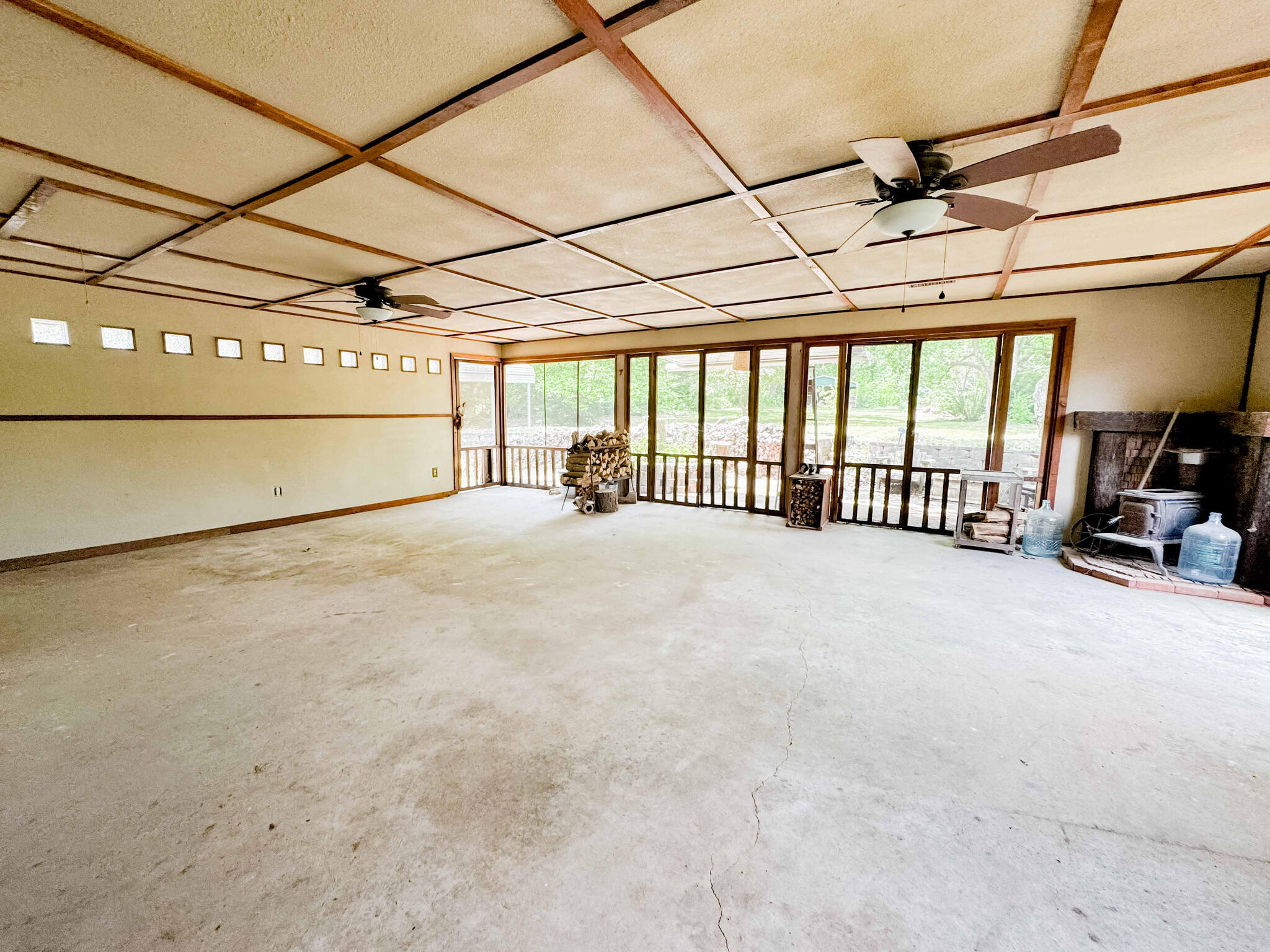 16329 State Highway 76 Property Photo 21