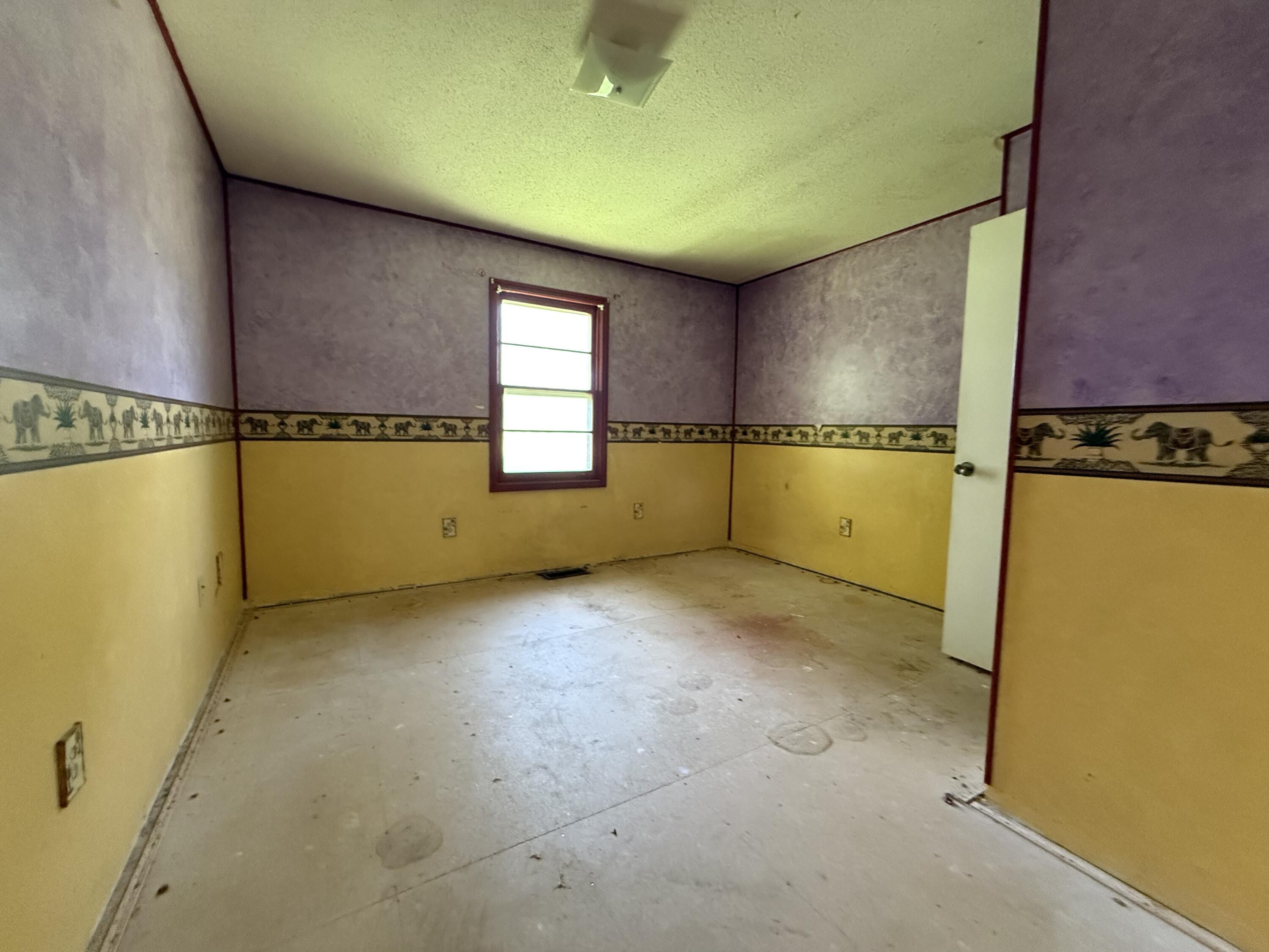 852 County Road 1280 Property Photo 13