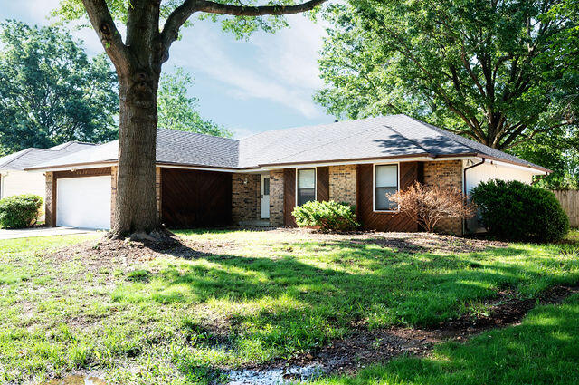 2812 West Maplewood Street Property Photo 1