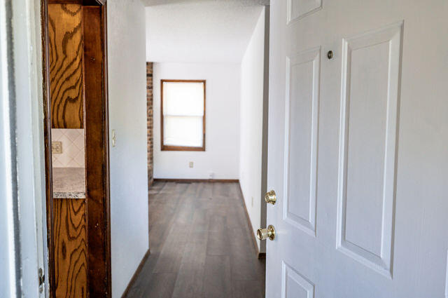 2812 West Maplewood Street Property Photo 4