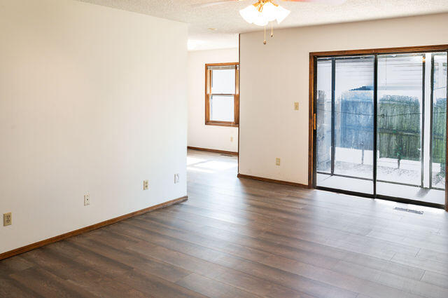 2812 West Maplewood Street Property Photo 10