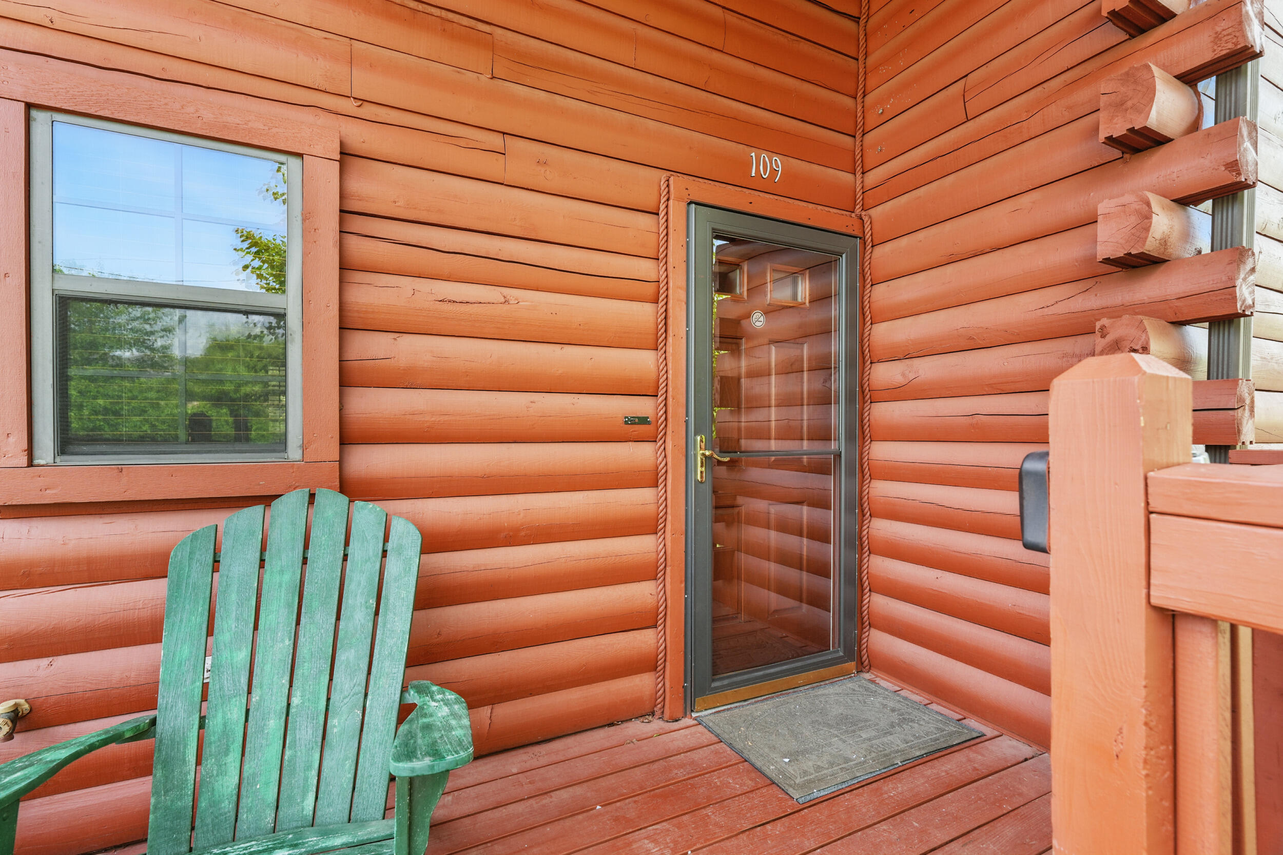 109 Grand Mountain Avenue Property Photo 3