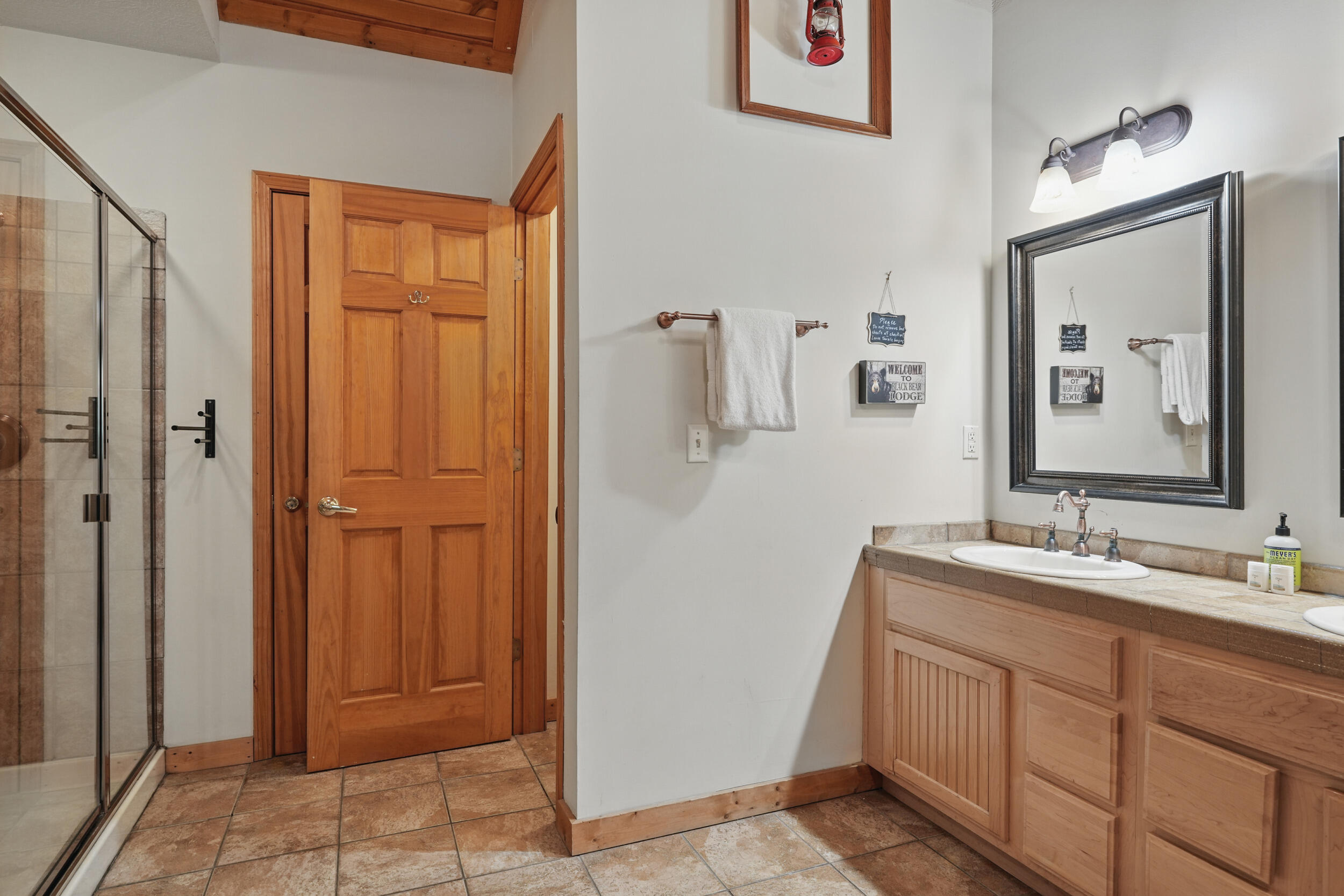109 Grand Mountain Avenue Property Photo 33