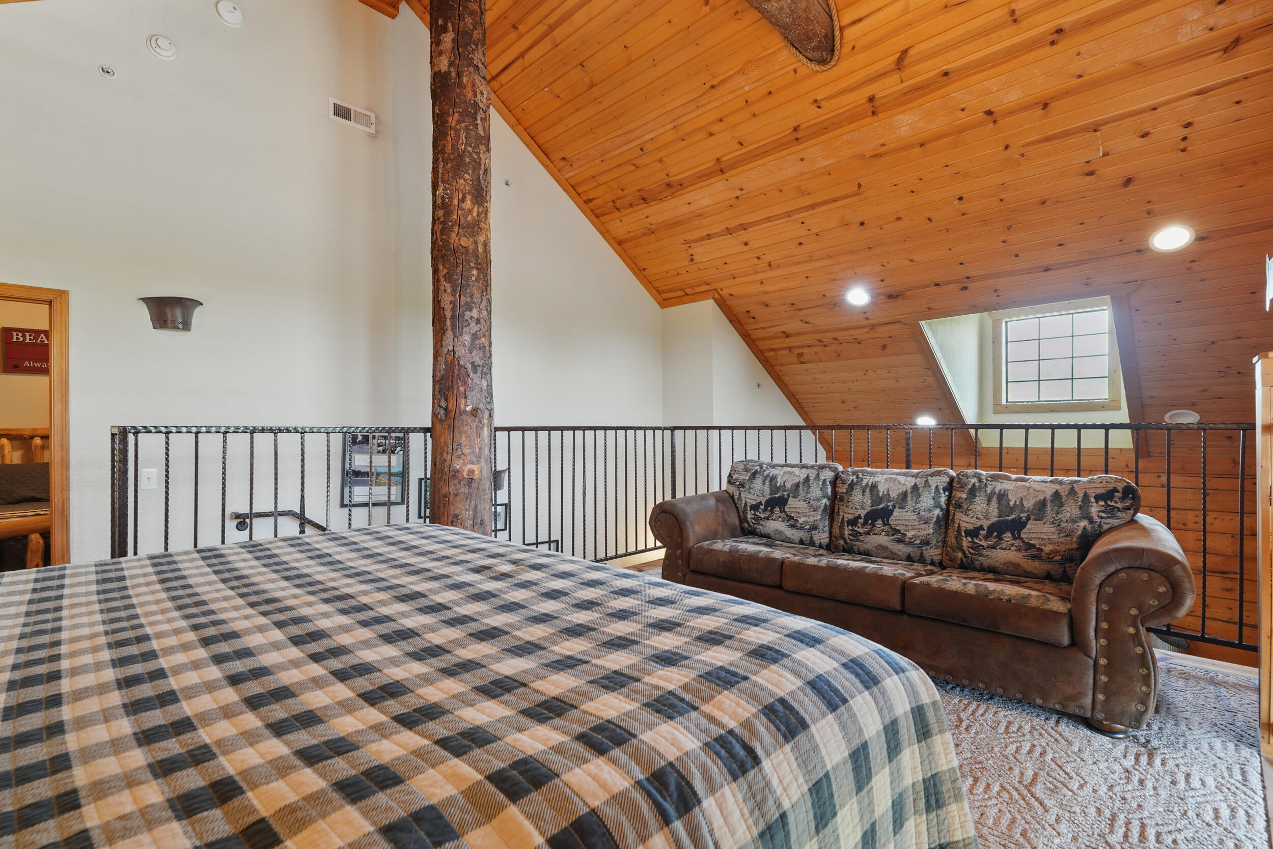 109 Grand Mountain Avenue Property Photo 36