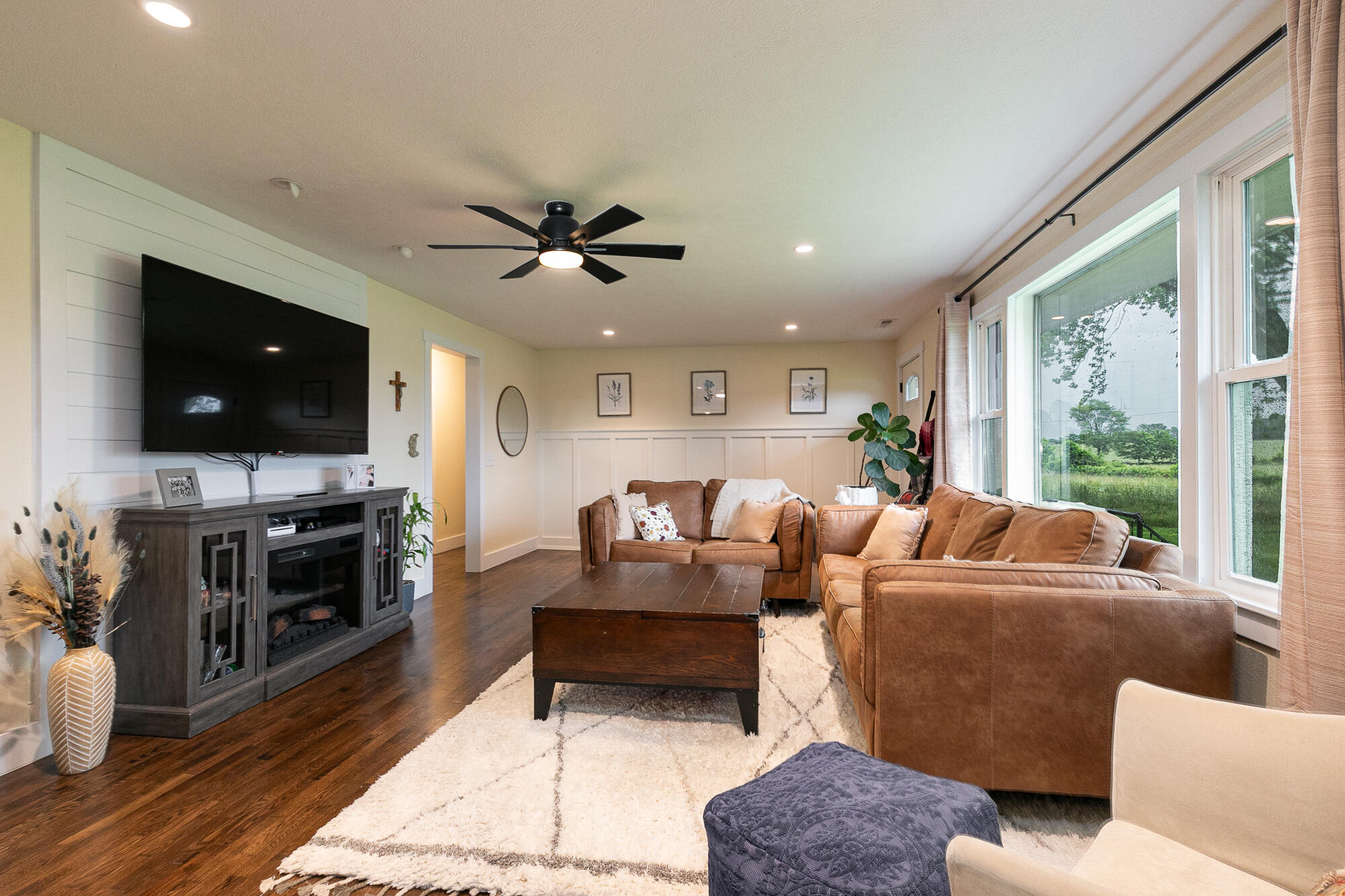 3809 Spring Hill Road Property Photo 4