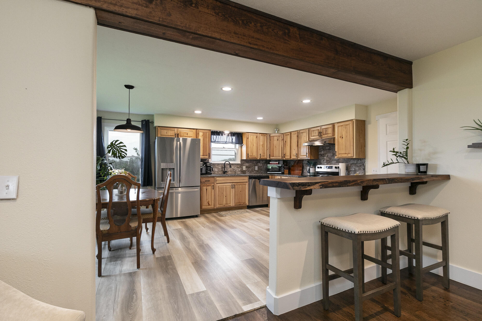 3809 Spring Hill Road Property Photo 6