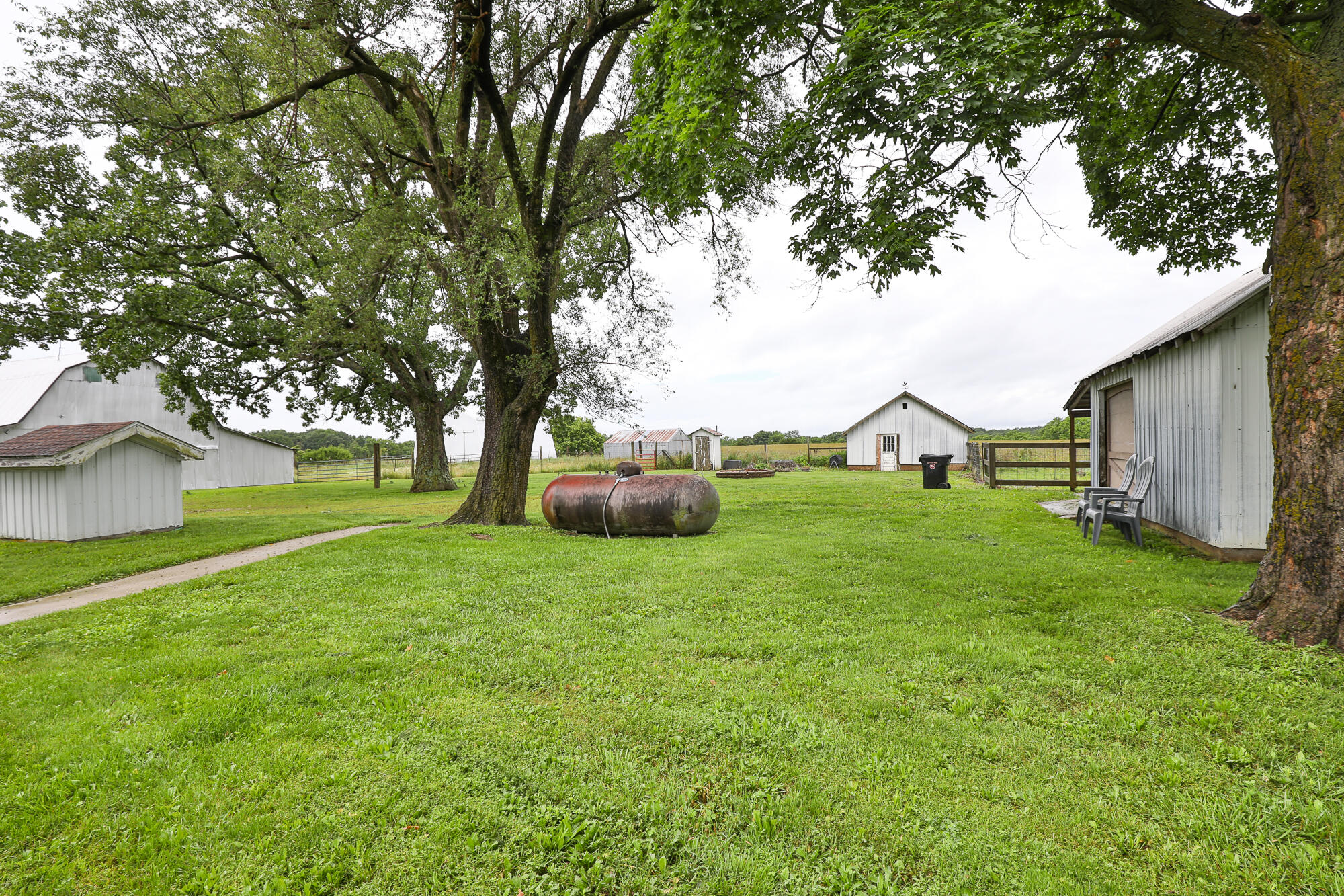 3809 Spring Hill Road Property Photo 24