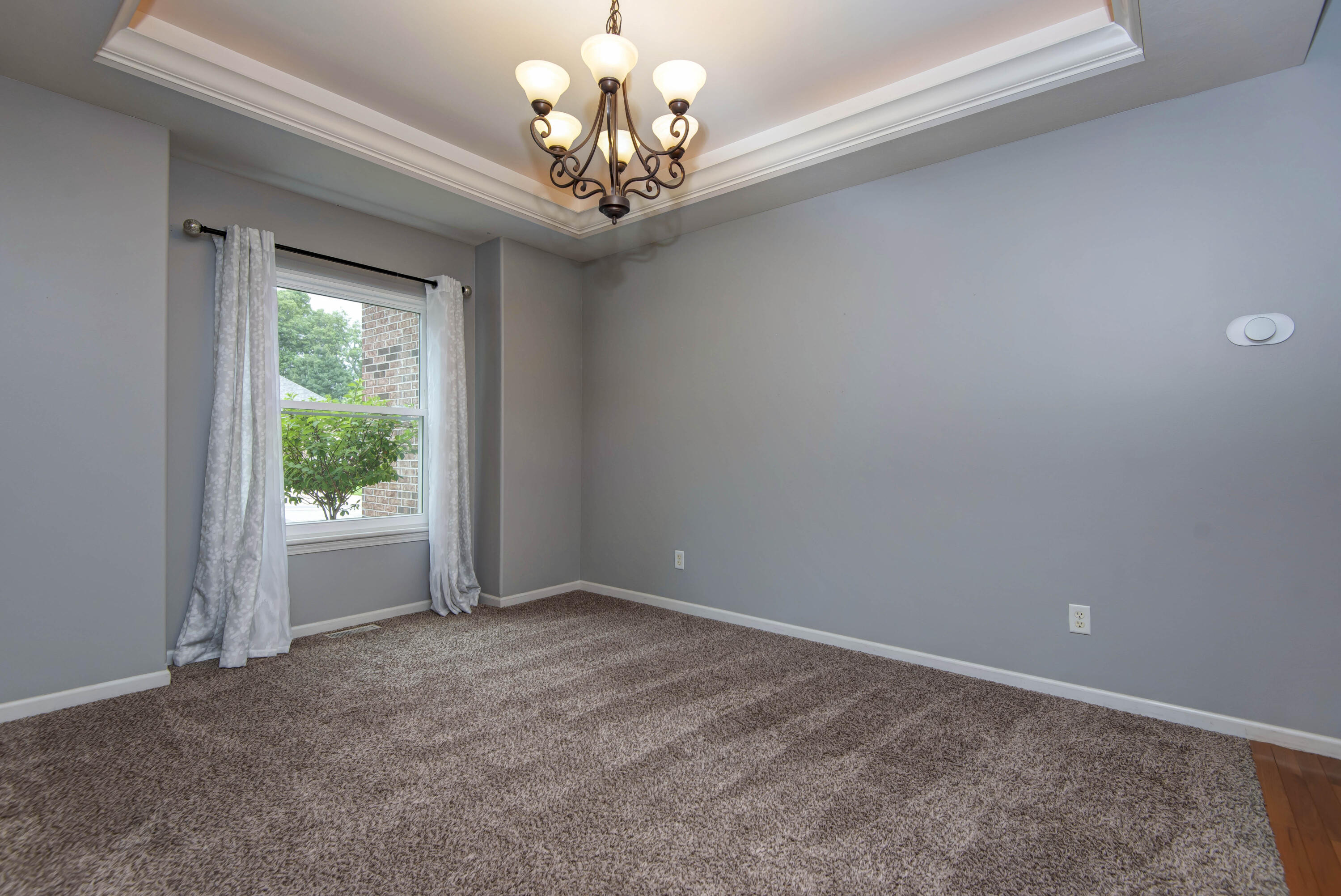 5544 South Michigan Avenue Property Photo 5