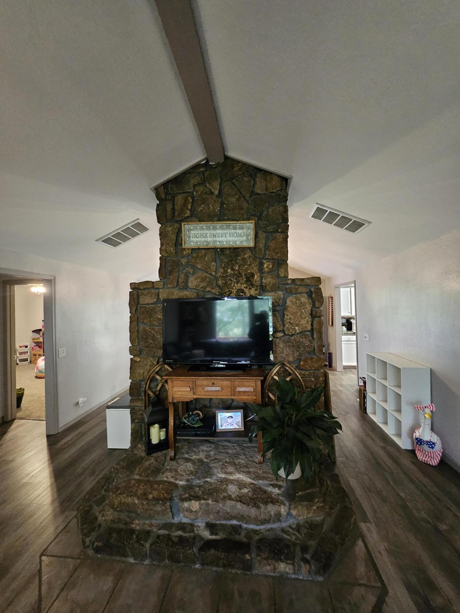 5358 Lawrence 2220 Property Photo 7