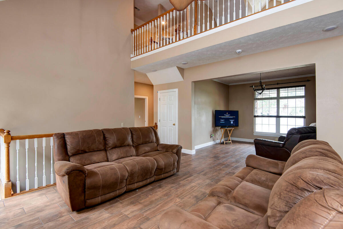 1108 North 18th Avenue Property Photo 5
