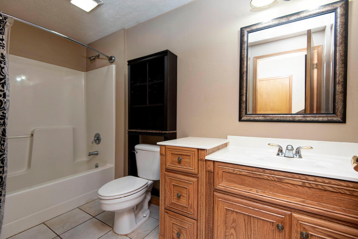 1108 North 18th Avenue Property Photo 31